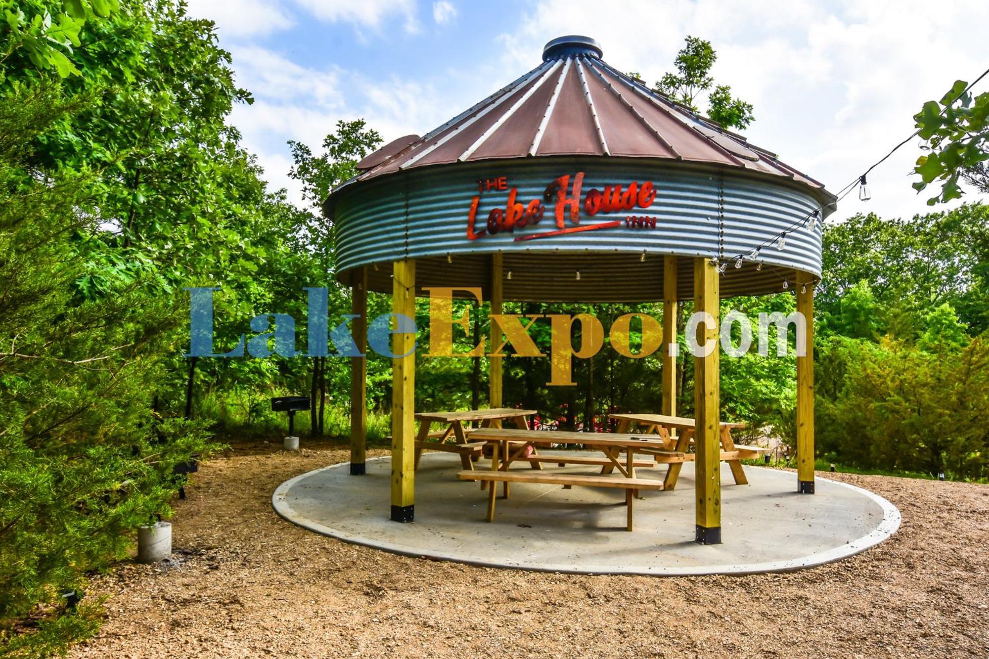 The Lake House Inn Laurie Экстерьер фото