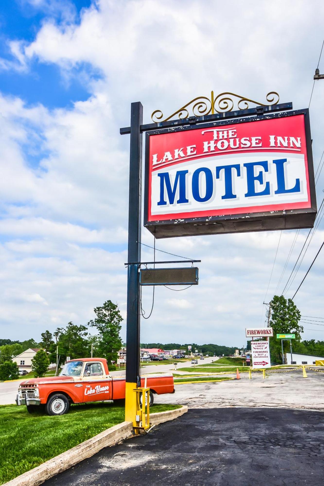 The Lake House Inn Laurie Экстерьер фото