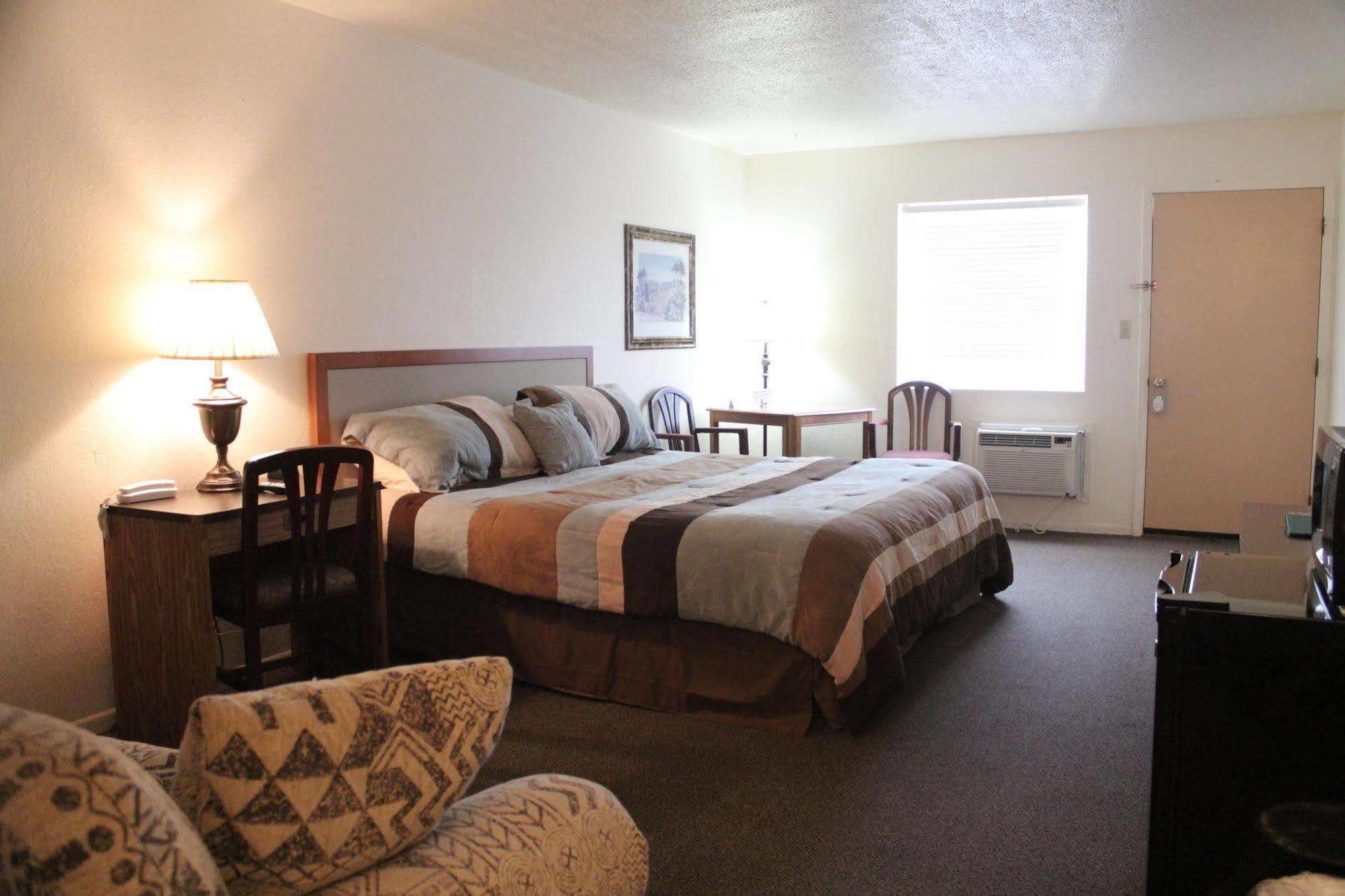 The Lake House Inn Laurie Экстерьер фото